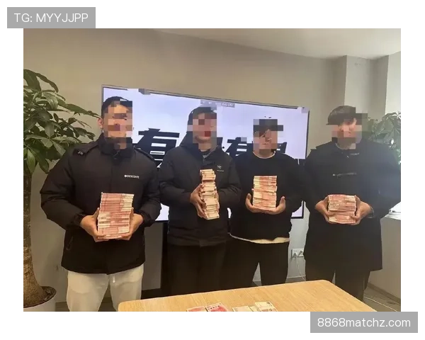 周冠宇家的咖啡机比我的年终奖还贵